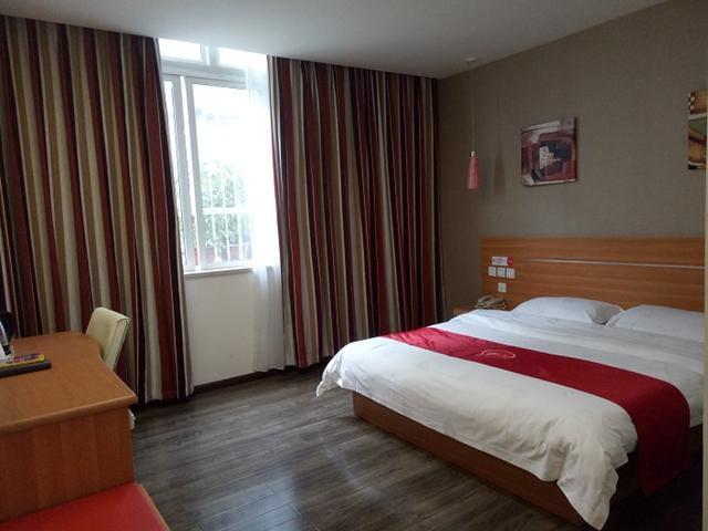 Thank Inn Chain Hotel Guizhou Zunyi Huichuan District Huichuan Avenue Екстер'єр фото