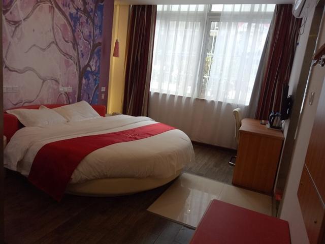Thank Inn Chain Hotel Guizhou Zunyi Huichuan District Huichuan Avenue Екстер'єр фото